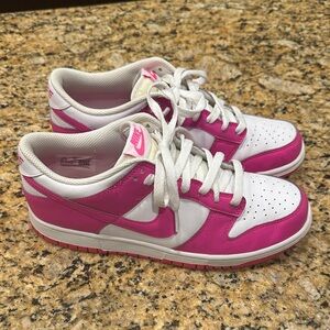 Nike Dunks. Kids size Boys 7Y which is the same as a women’s size 8.5